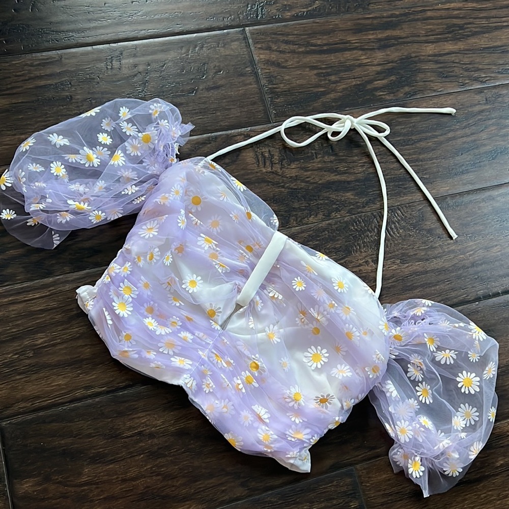 Cute daisy top